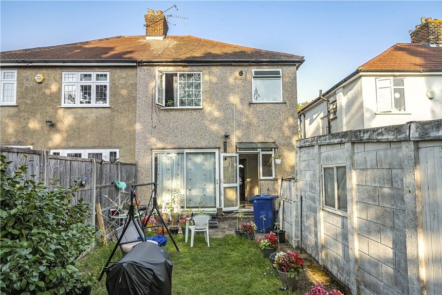 for sale uppingham avenue london 32773 - Gibbs Gillespie