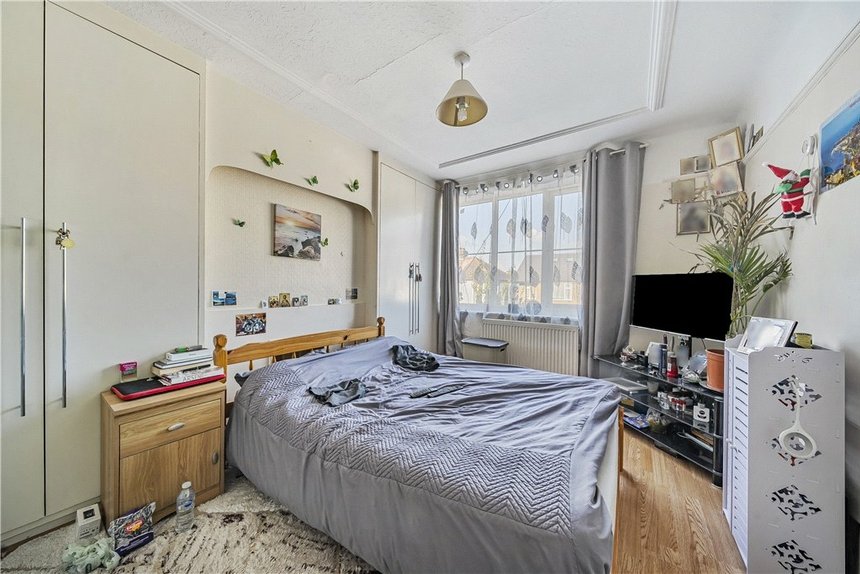 for sale uppingham avenue london 32773 - Gibbs Gillespie