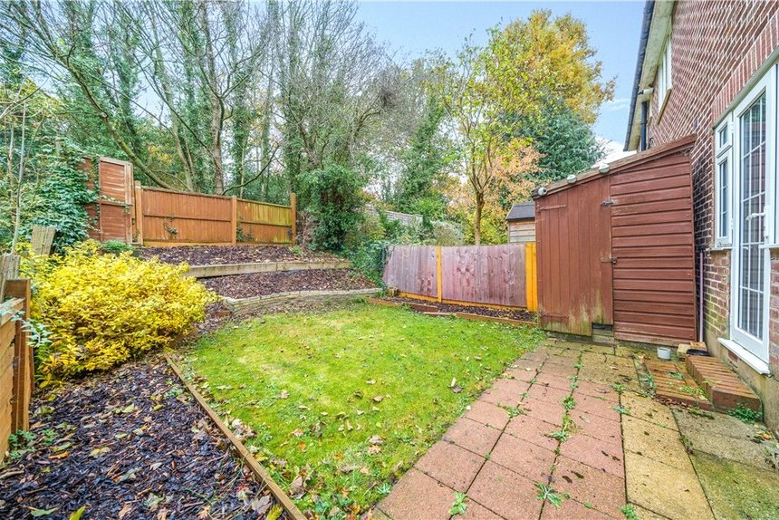 for sale springfield close london 32781 - Gibbs Gillespie