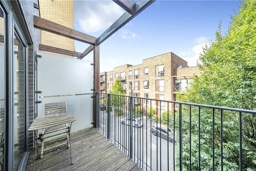 under offer howard road london 32786 - Gibbs Gillespie