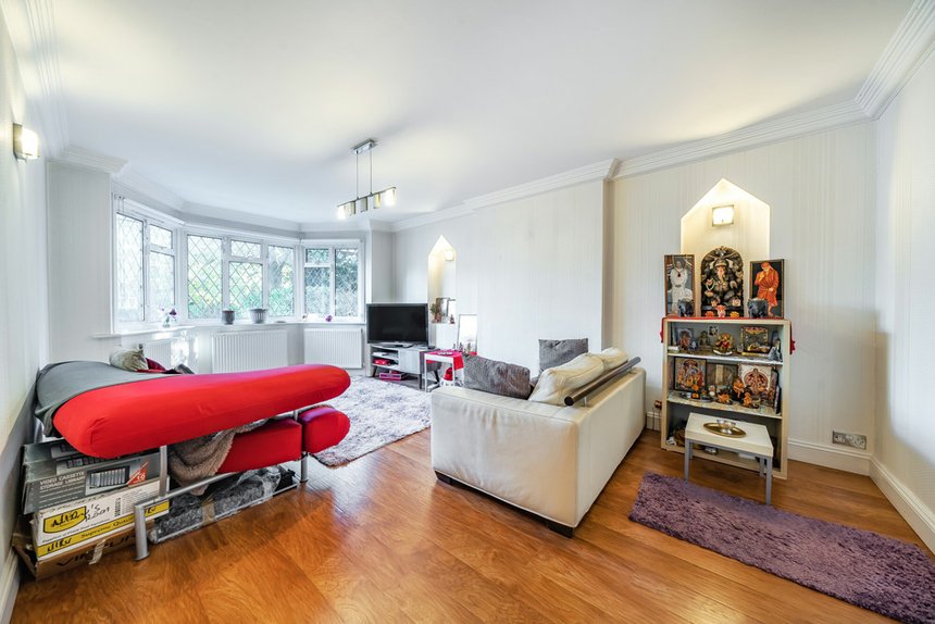 for sale nicholas way london 32803 - Gibbs Gillespie