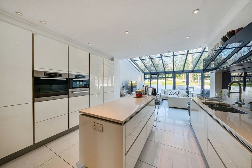 for sale nicholas way london 32803 - Gibbs Gillespie