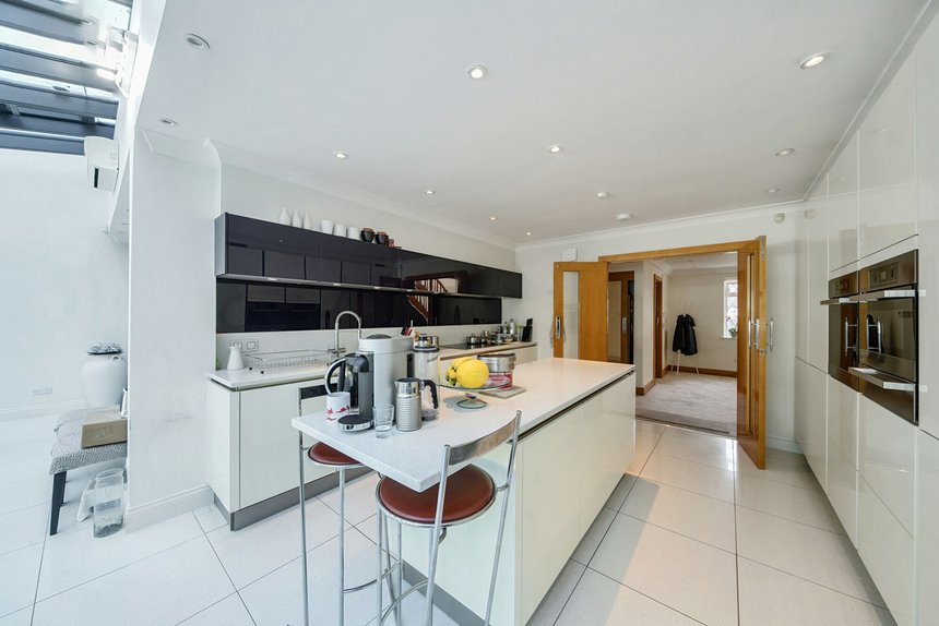 for sale nicholas way london 32803 - Gibbs Gillespie