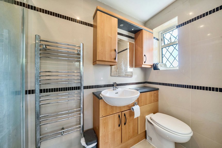 for sale nicholas way london 32803 - Gibbs Gillespie