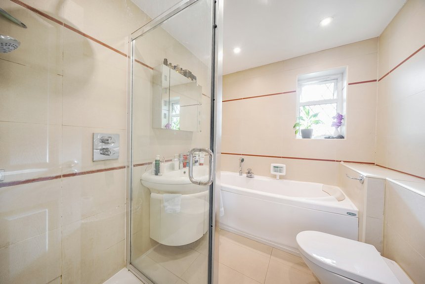 for sale nicholas way london 32803 - Gibbs Gillespie