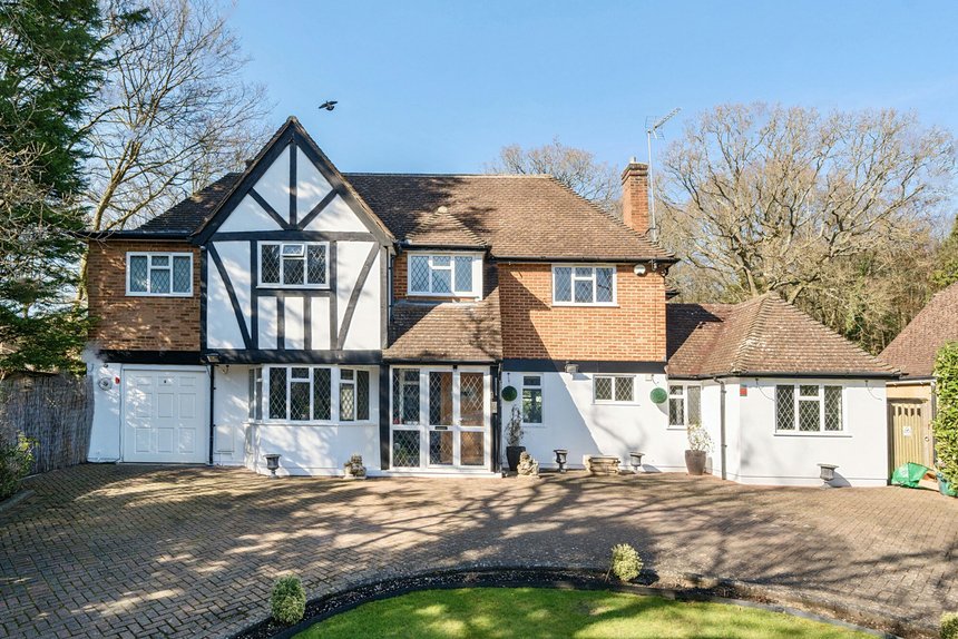 for sale nicholas way london 32803 - Gibbs Gillespie