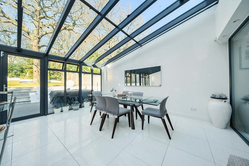 for sale nicholas way london 32803 - Gibbs Gillespie