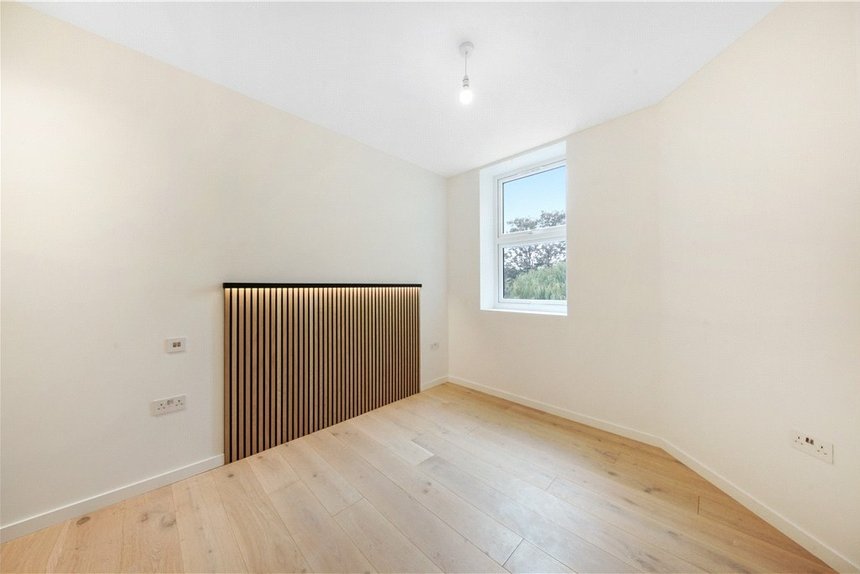 for sale sutherland road london 32813 - Gibbs Gillespie