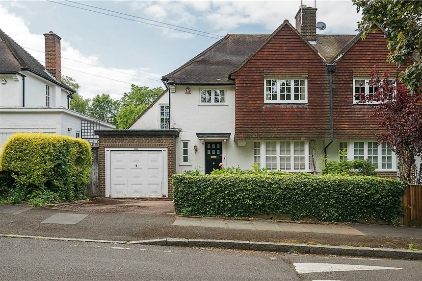 sold marsworth avenue london 32820 - Gibbs Gillespie