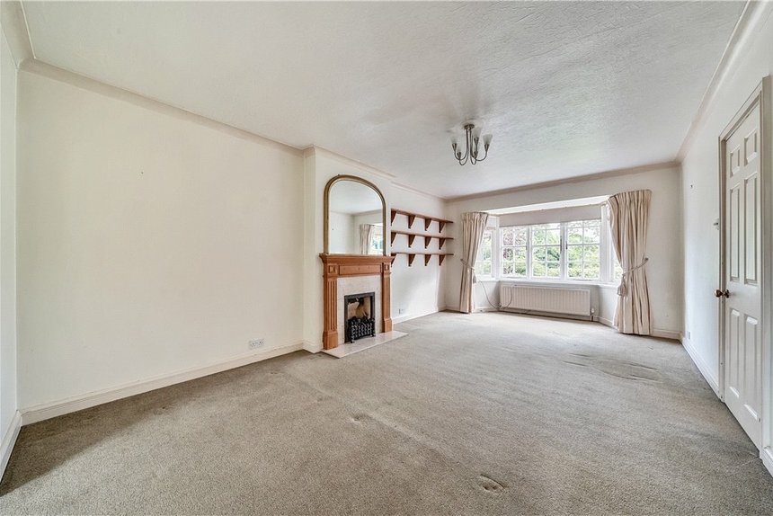sold marsworth avenue london 32820 - Gibbs Gillespie