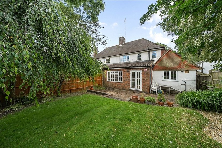 sold marsworth avenue london 32820 - Gibbs Gillespie