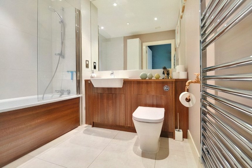 under offer longfield avenue london 32823 - Gibbs Gillespie