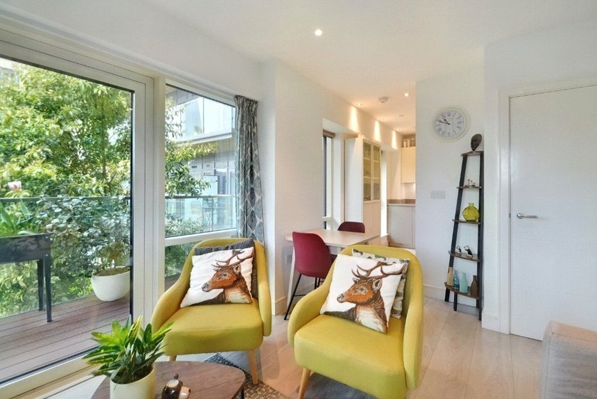 under offer longfield avenue london 32823 - Gibbs Gillespie