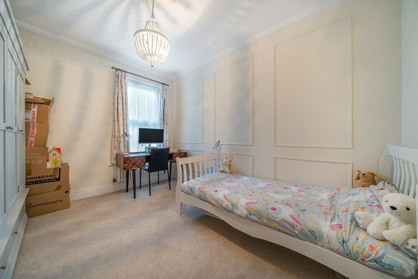 for sale seward road london 32831 - Gibbs Gillespie