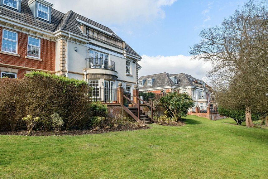 sold ducks hill road london 32832 - Gibbs Gillespie