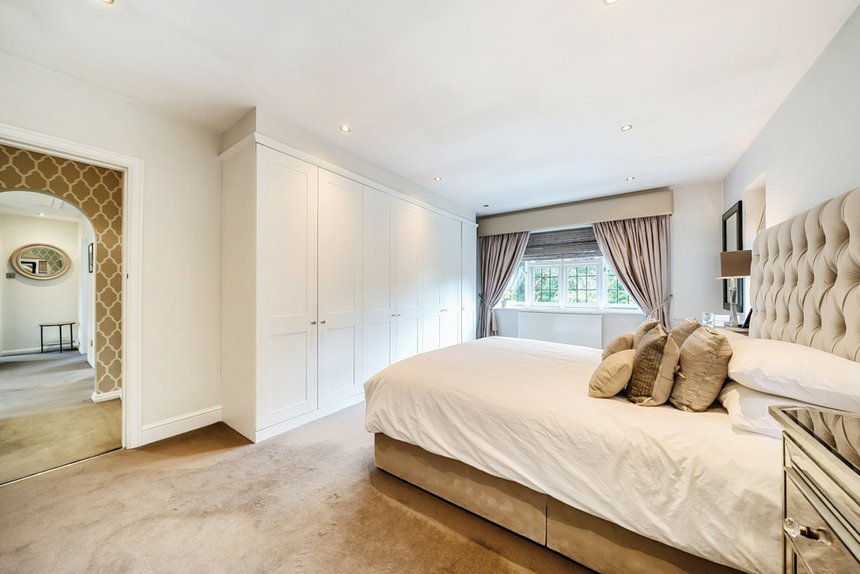 for sale bedford road london 32854 - Gibbs Gillespie