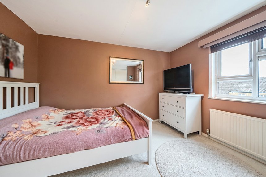 for sale closemead close london 32880 - Gibbs Gillespie