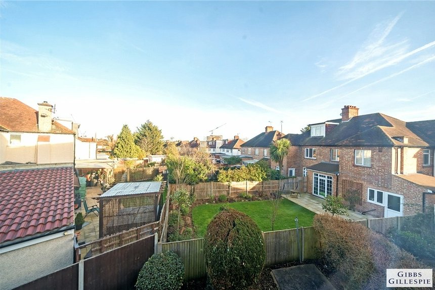 under offer bethecar road london 32881 - Gibbs Gillespie