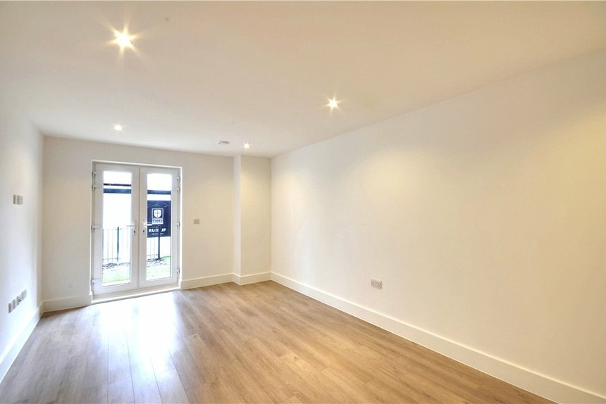 for sale pembroke road london 32882 - Gibbs Gillespie