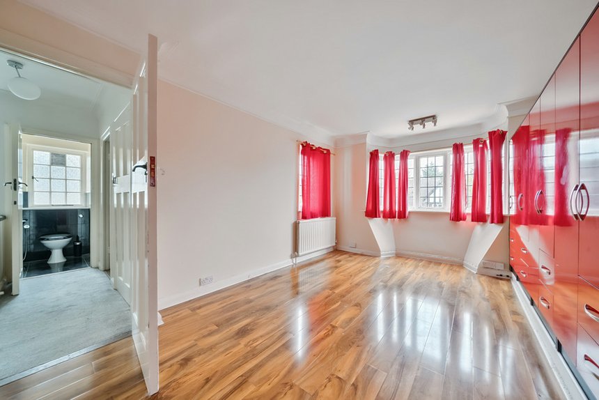 for sale beaufort road london 32887 - Gibbs Gillespie