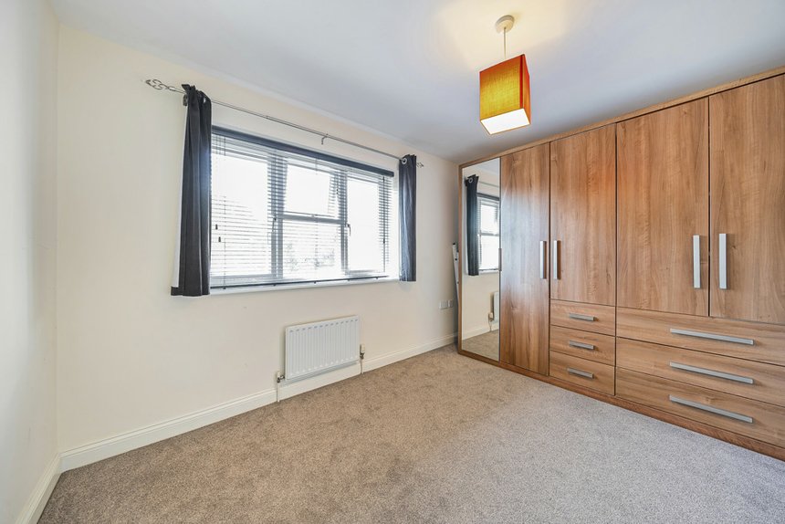 for sale altham gardens london 32888 - Gibbs Gillespie