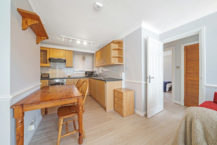 for sale dormans close london 32898 - Gibbs Gillespie