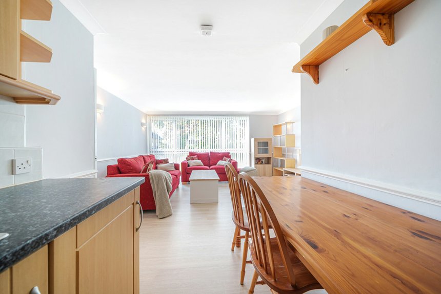 for sale dormans close london 32898 - Gibbs Gillespie