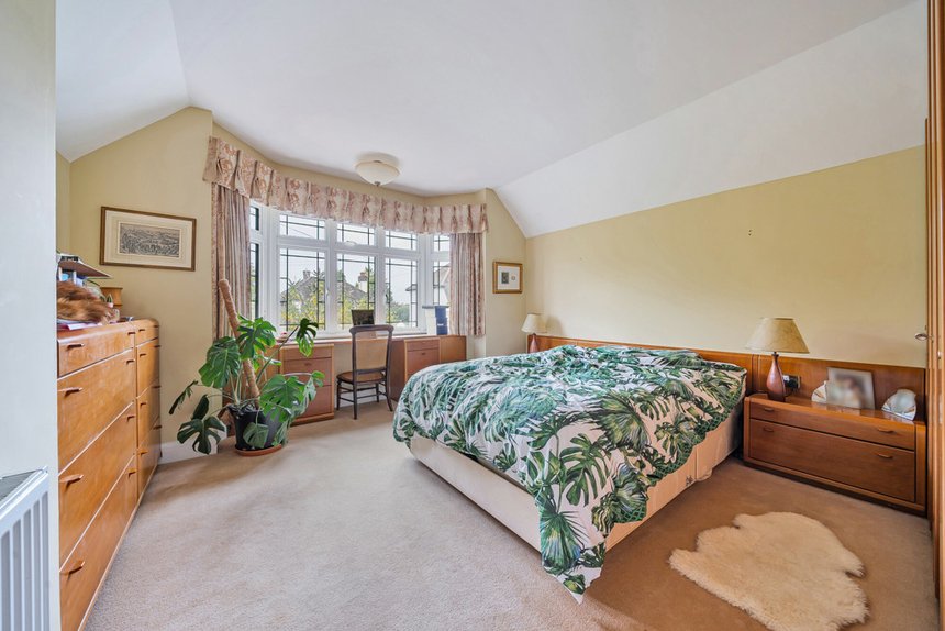 under offer hill rise london 32899 - Gibbs Gillespie