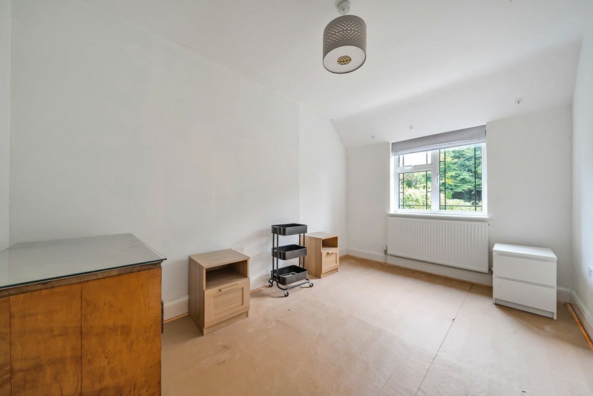 under offer hill rise london 32899 - Gibbs Gillespie