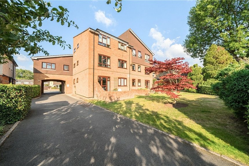 under offer chester court london 32909 - Gibbs Gillespie