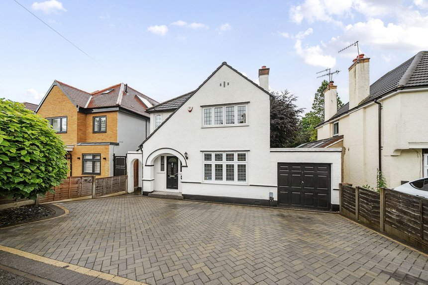 for sale brookdene avenue london 32914 - Gibbs Gillespie