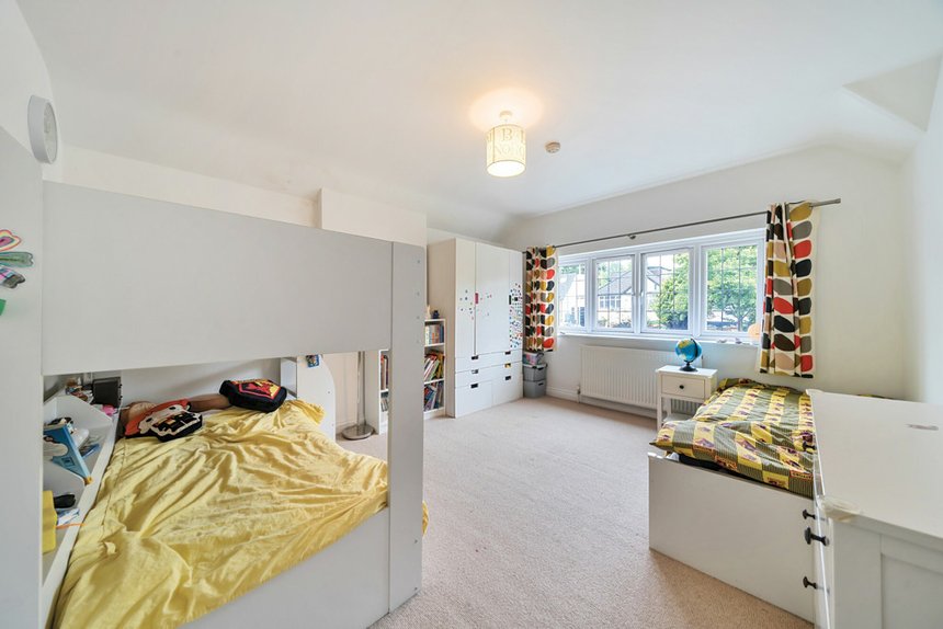 for sale brookdene avenue london 32914 - Gibbs Gillespie