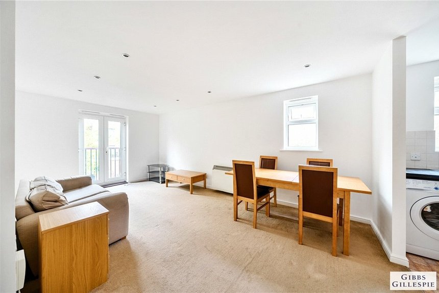 for sale clarendon court london 32921 - Gibbs Gillespie