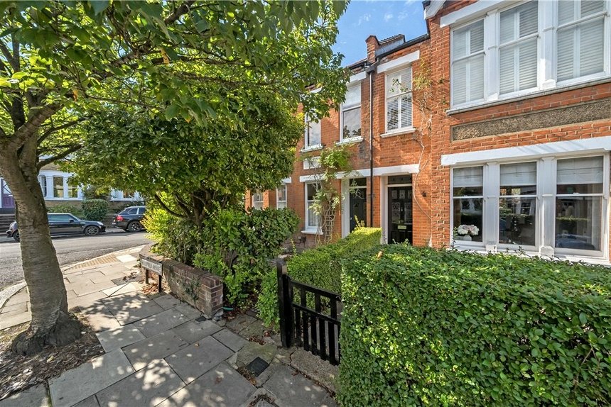 for sale woodfield avenue london 32924 - Gibbs Gillespie