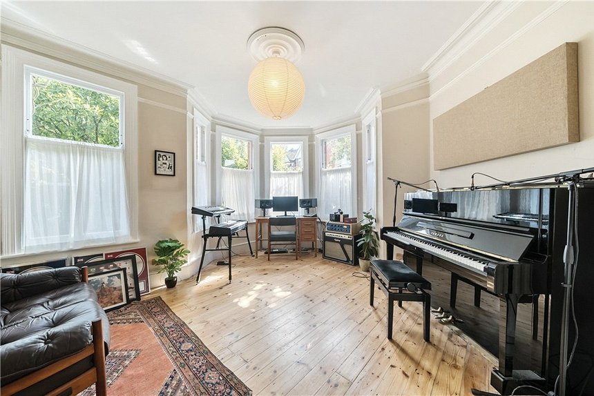 for sale woodfield avenue london 32924 - Gibbs Gillespie