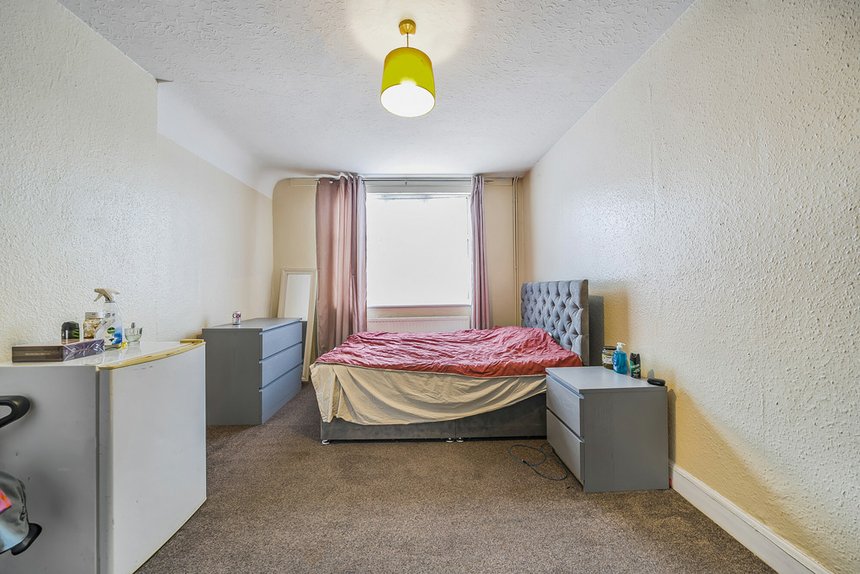 sold park way london 32943 - Gibbs Gillespie