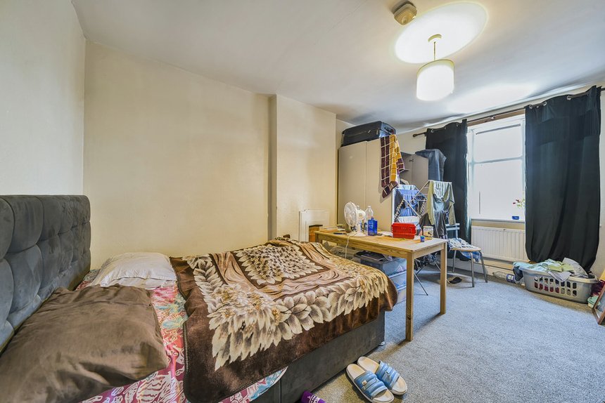 sold park way london 32943 - Gibbs Gillespie