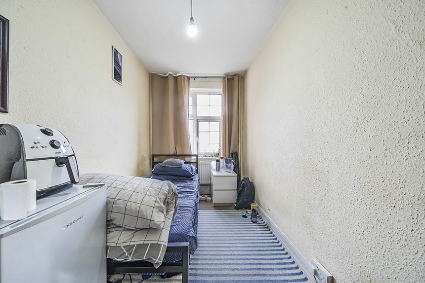 sold park way london 32943 - Gibbs Gillespie