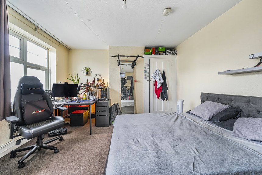 sold park way london 32943 - Gibbs Gillespie