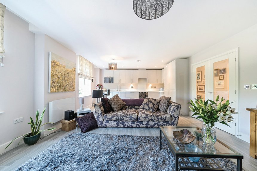 for sale summerhouse lane london 32946 - Gibbs Gillespie