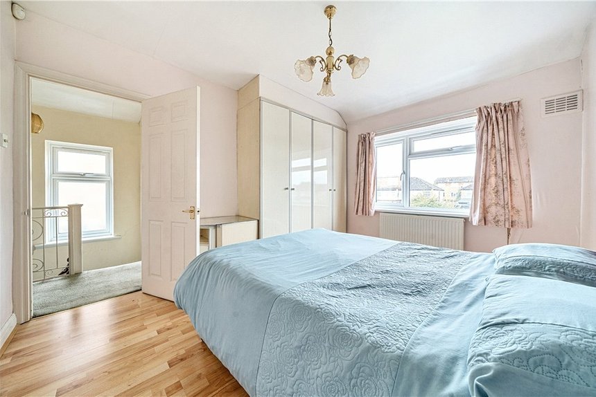 for sale barmouth avenue london 32952 - Gibbs Gillespie