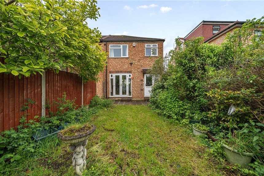 for sale barmouth avenue london 32952 - Gibbs Gillespie