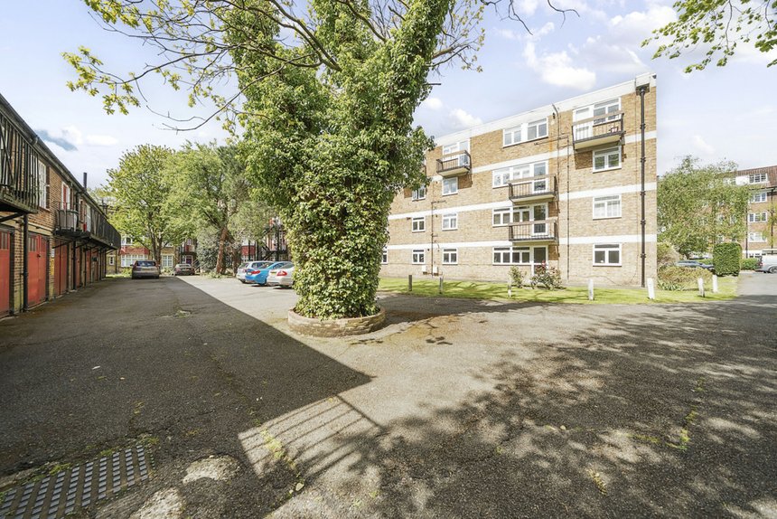 under offer eaton rise london 32954 - Gibbs Gillespie