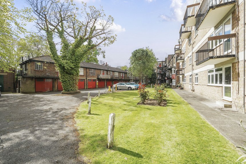 under offer eaton rise london 32954 - Gibbs Gillespie