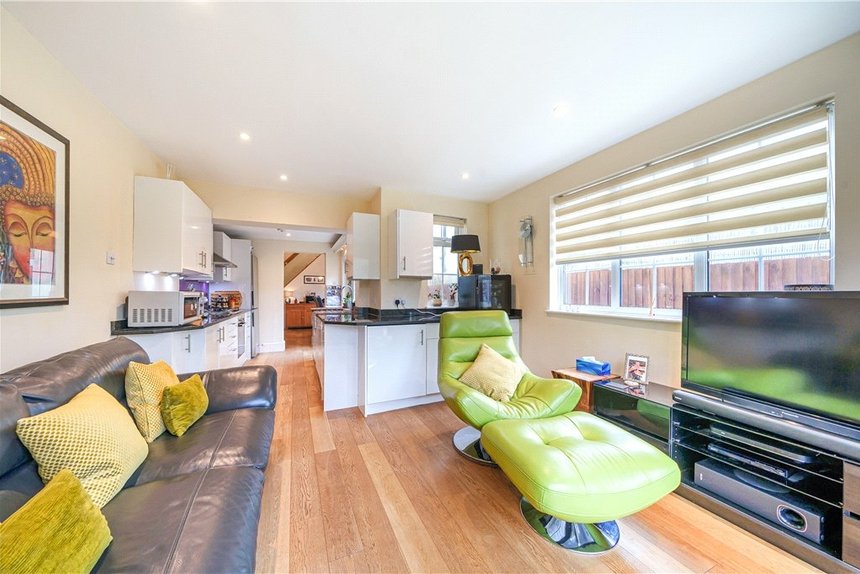 sold high street london 32958 - Gibbs Gillespie