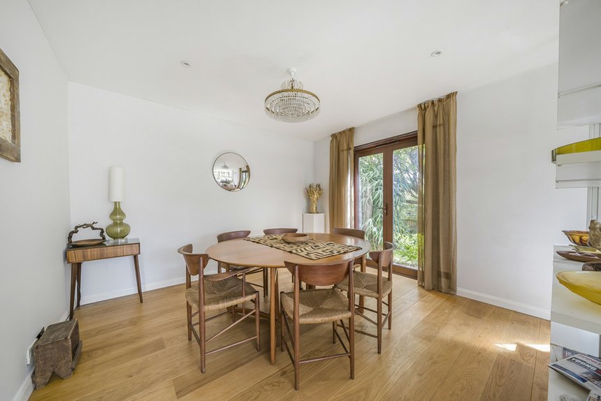 for sale west end avenue london 32984 - Gibbs Gillespie