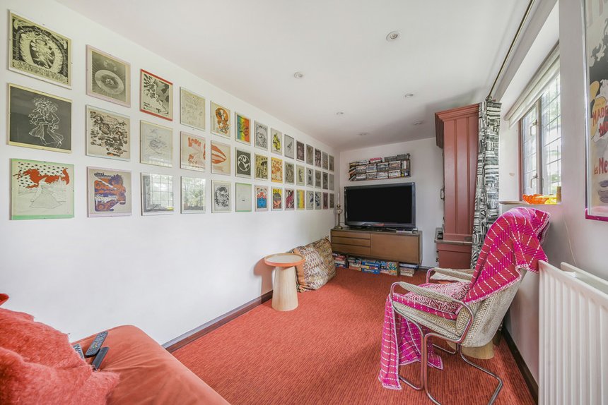 for sale west end avenue london 32984 - Gibbs Gillespie