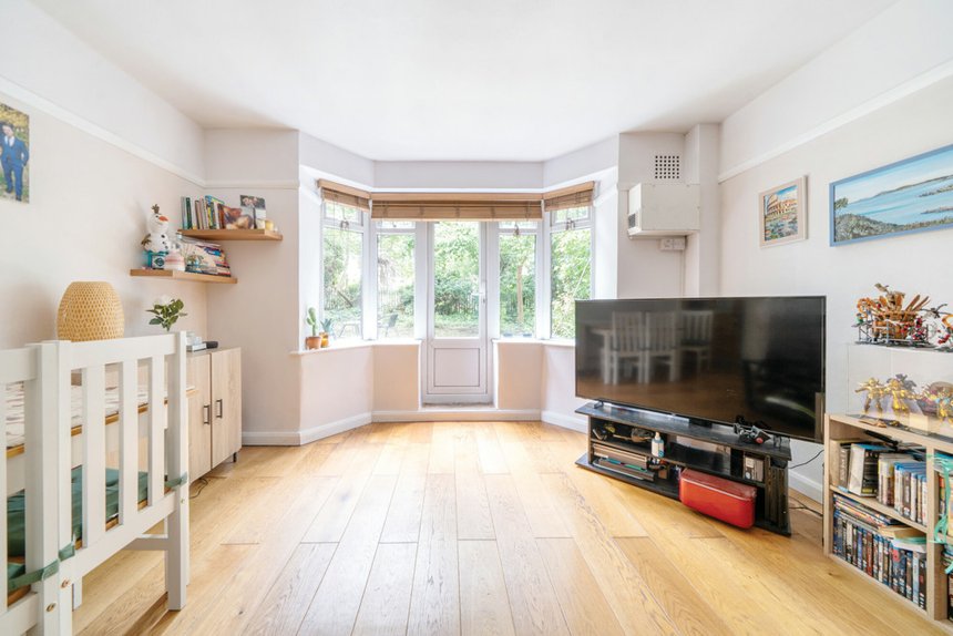 for sale hastings road london 32988 - Gibbs Gillespie