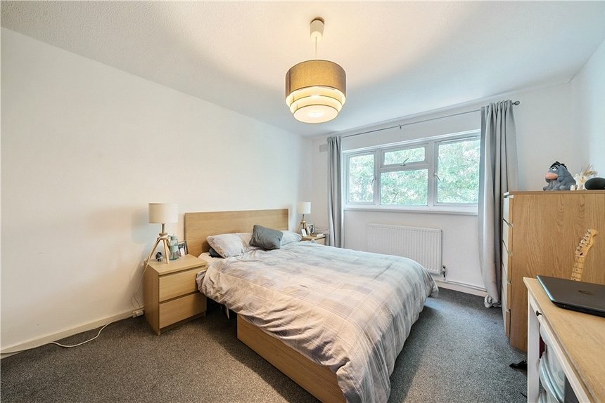 sold cheriton close london 32993 - Gibbs Gillespie