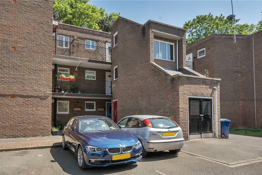 for sale garrick close london 33032 - Gibbs Gillespie